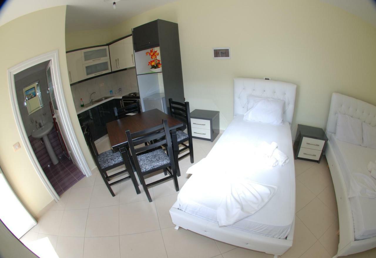 Rama Apartments Sarande Exterior photo